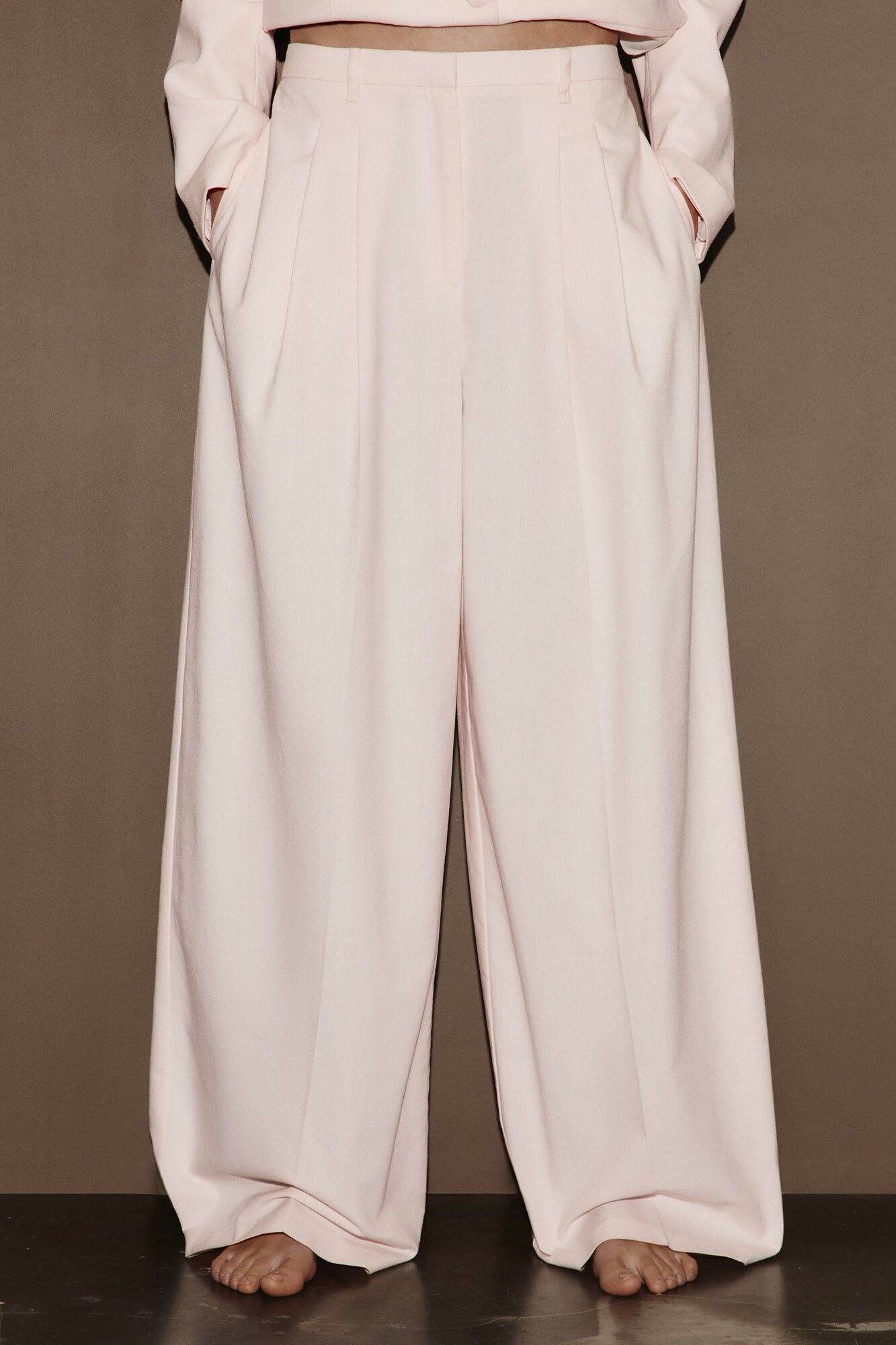 Брюки Befree wide leg костюмные с высокой посадкой
