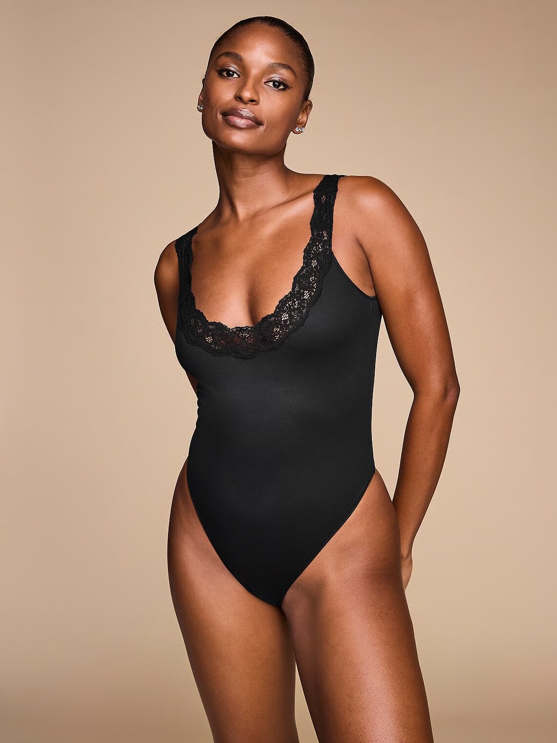 Боди бельевое Victoria's Secret VERY SEXY Smooth & Lace Scoop Bodysuit — фото 1