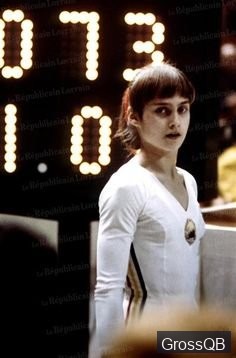 Надя Команэче на фото